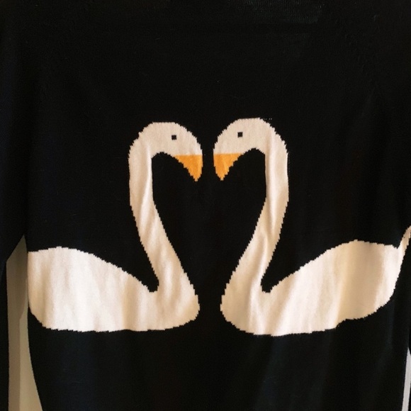 Swan and Heart Cardigan - Picture 3 of 4